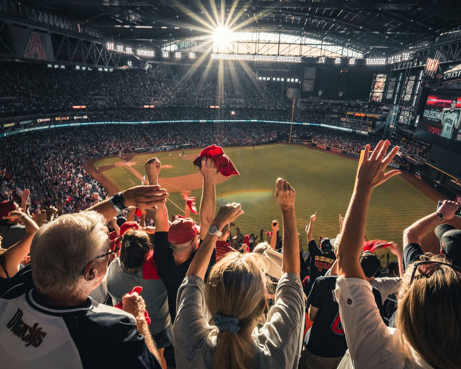 333体育 · 现场 · 灯光氛围